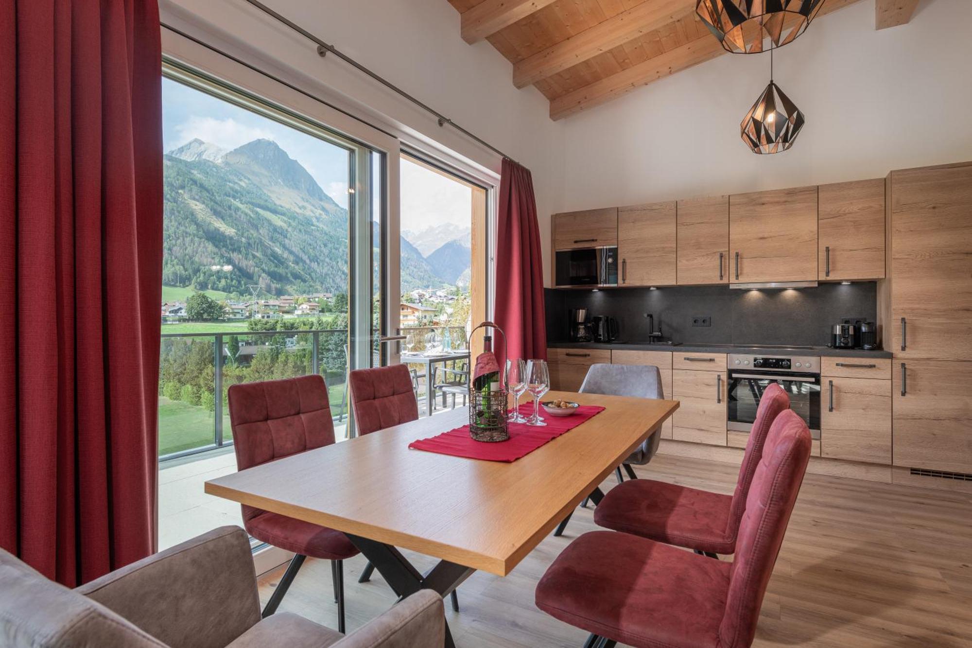 Alpenparks Montana Apartments Matrei in Osttirol Phòng bức ảnh